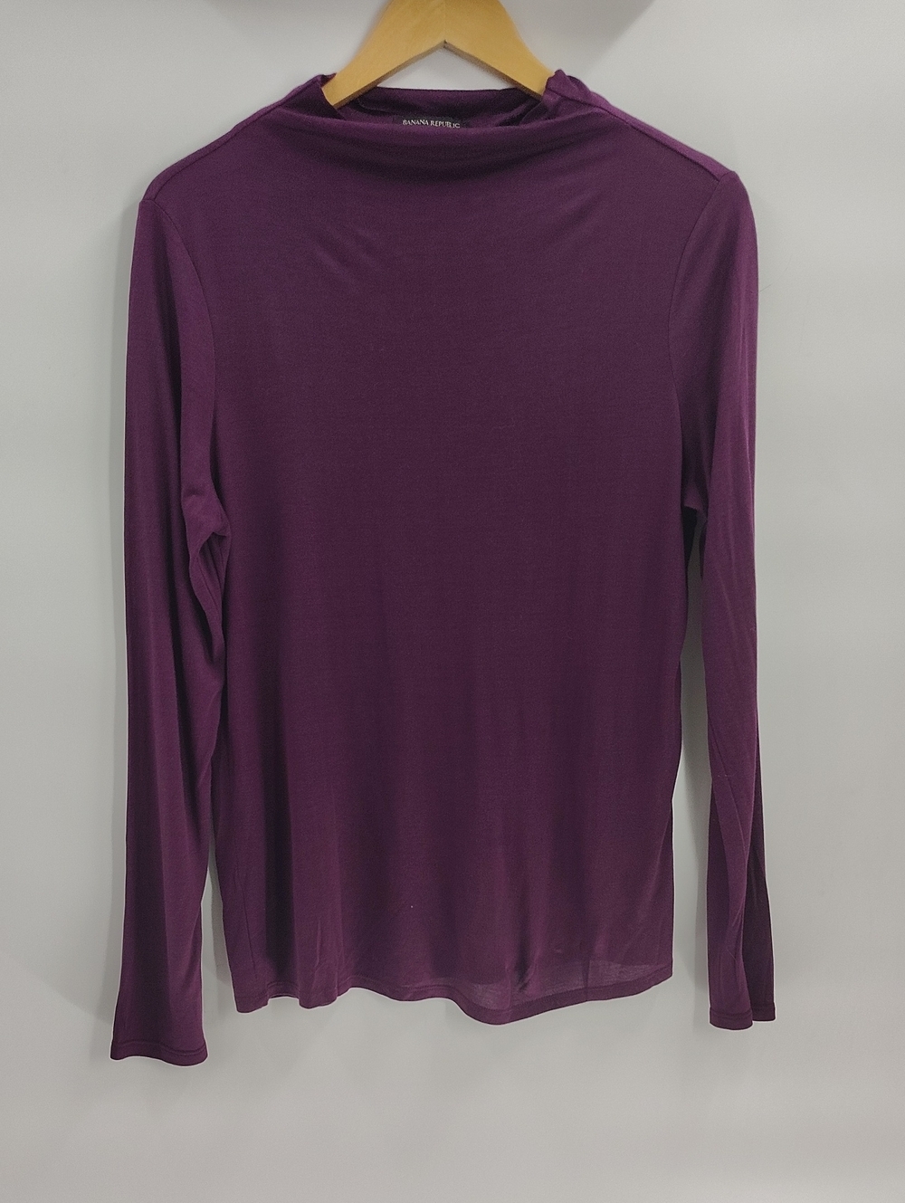 Banana Republic Top Size Medium Purple Long Sleeve Sheer Mock Collar
